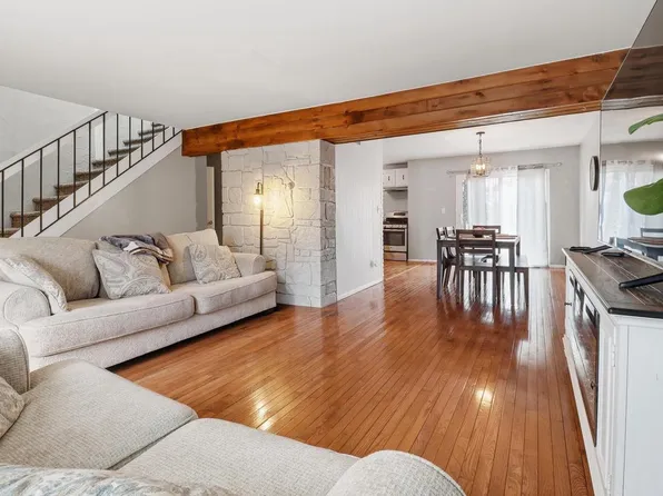 9228 North 70th STREET, Milwaukee, WI 53223