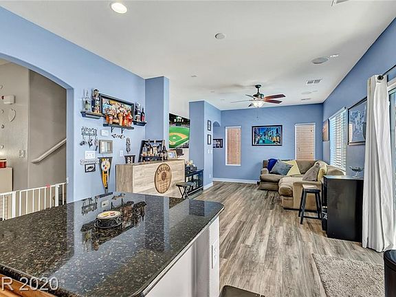 3rd image of 9363 Rushworth Ave