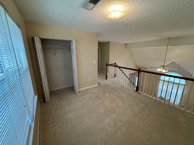 2025 Baramore Oaks Dr — Photo 19