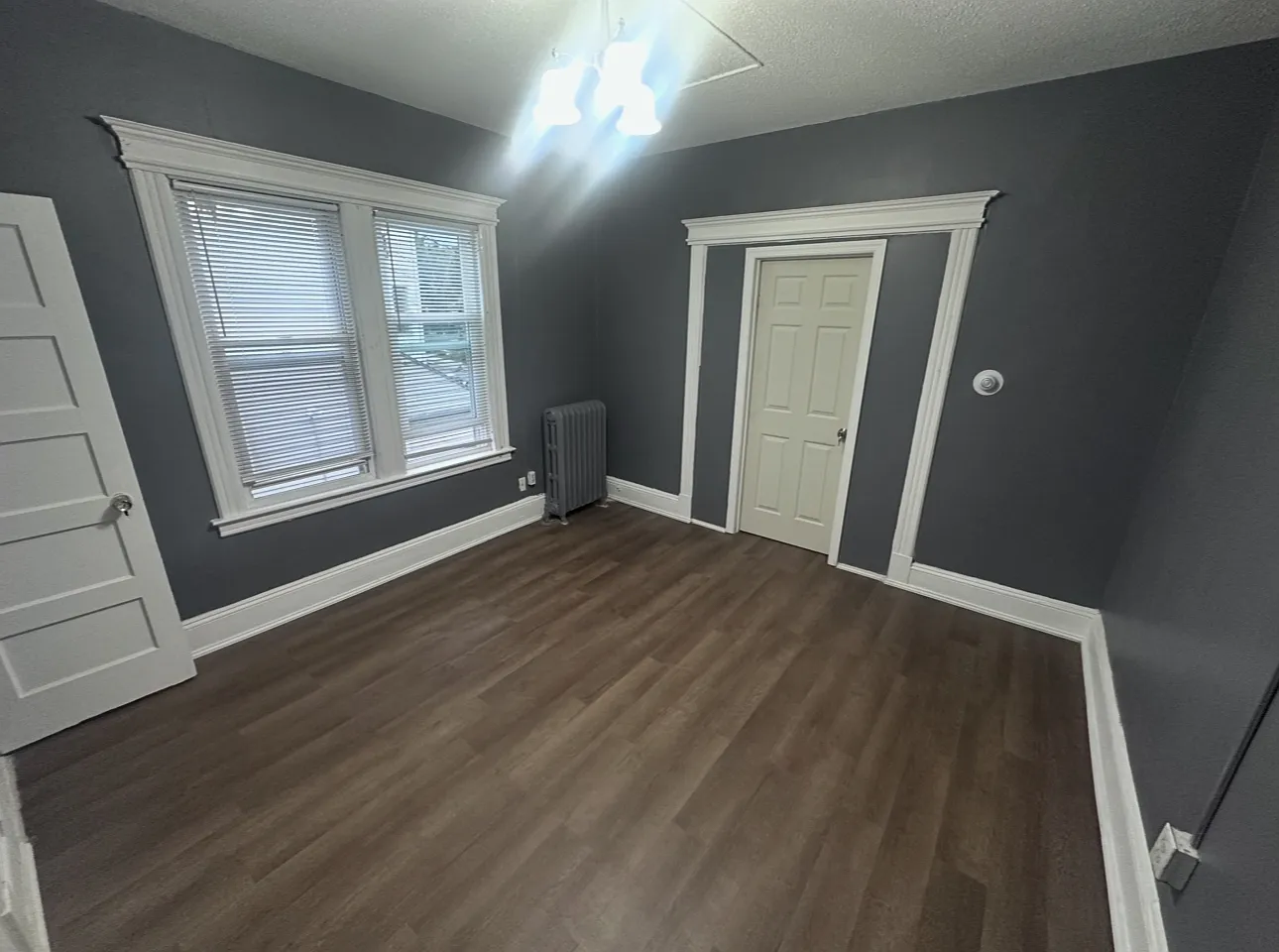 3 bed, 1122 sqft, $1,900 — Photo 3
