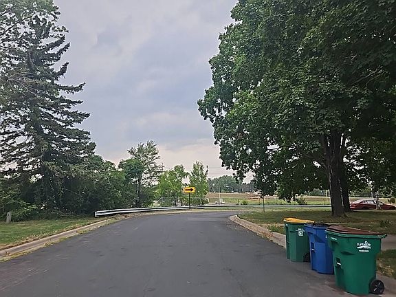 5th image of 3000 53rd Ave N