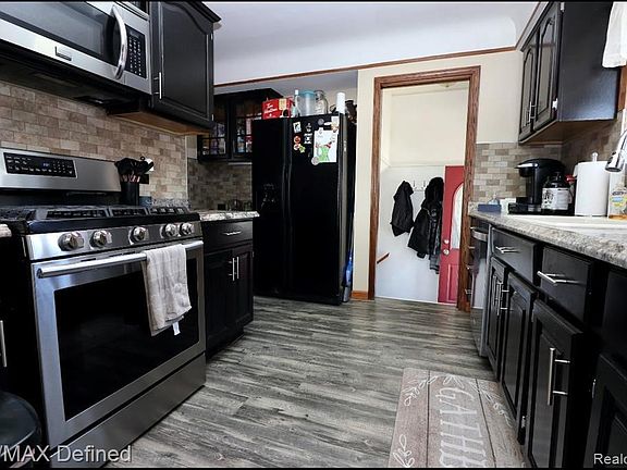 2nd image of 15004 McLain Ave