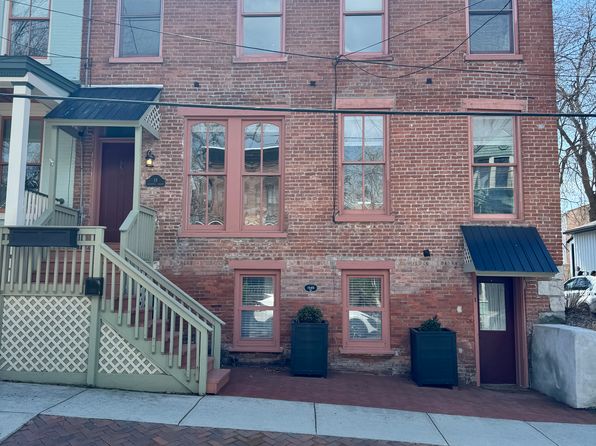 18 Lafayette St