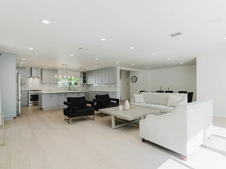 11072 Chimineas Ave — Photo 8