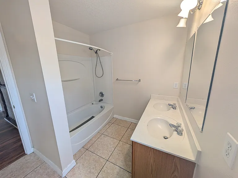 14809 Royal Poinciana Dr — Photo 31