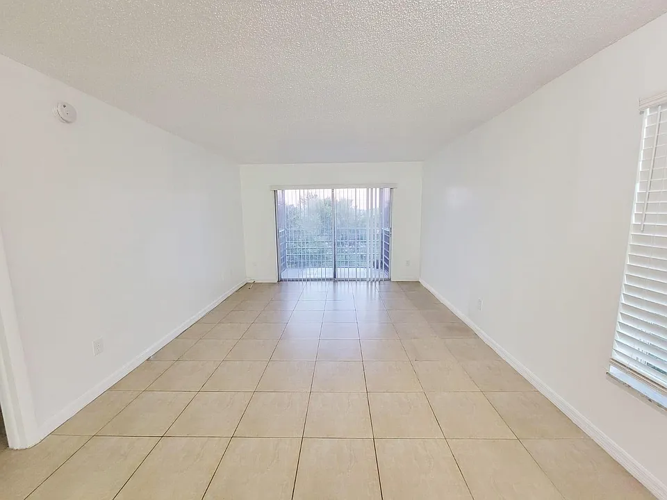 2800 NW 56th Ave #E407