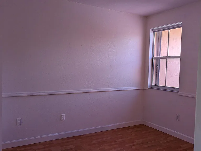 15089 SW 8th Ter — Photo 15