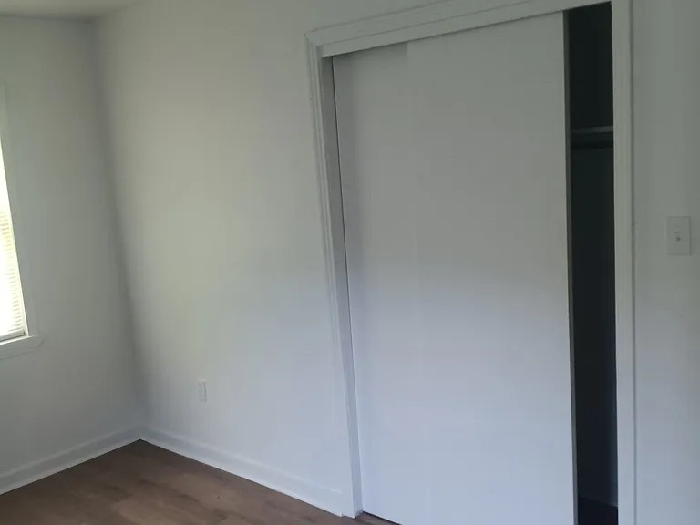 2873 Teresa Dr — Photo 2
