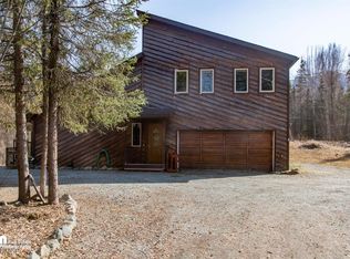 17611 S Birchwood Loop Rd, Chugiak, AK 99567