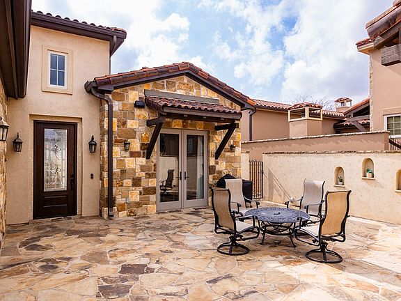 4th image of 2065 Toscano Way