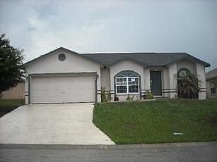 1st image of 414 Sierra Cir