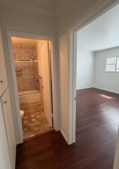 960 Larrabee St #126 — Photo 6