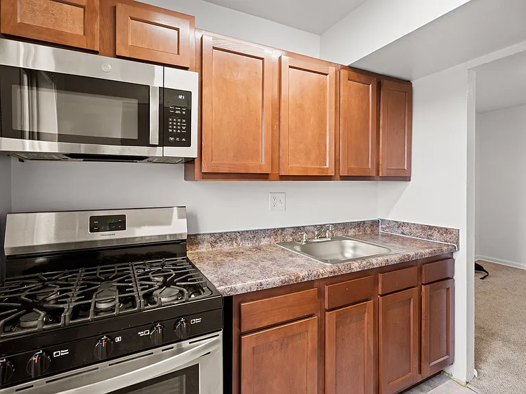 2512 Queens Chapel Rd #203 — Photo 18
