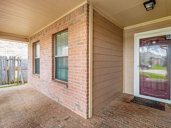 4th image of 8141 Plateau Dr
