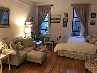 Rented by Metropolis Real Estate of Manhattan