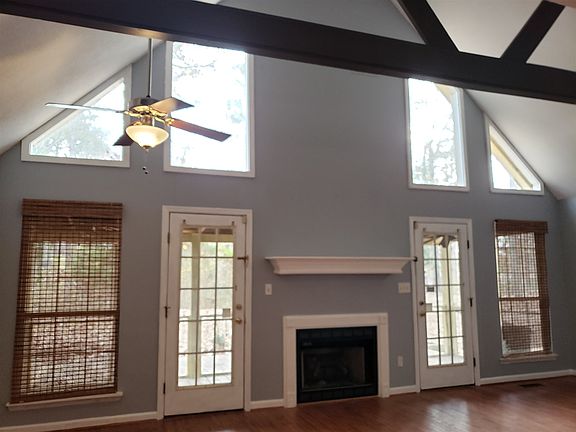 4th image of 132 Lakemore Dr