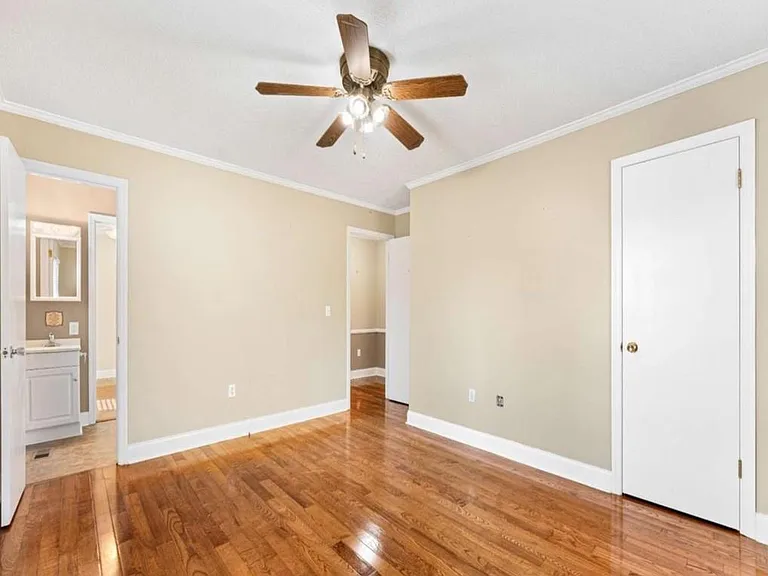 173 Madison St — Photo 8