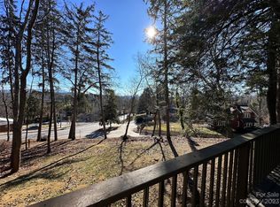 67 Maple Ridge Ln, Asheville, NC 28806