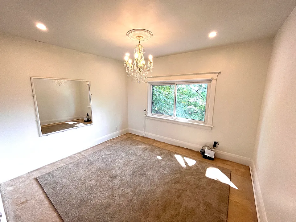 1408 Davenport Rd