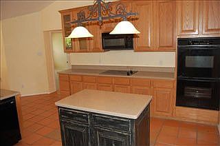 3rd image of 6 Granite Cir