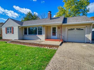 4515 N Pleasant Ridge Ct, Peoria, IL 61614