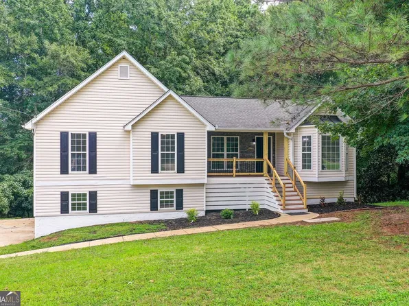 134 Summer Lake Dr, Dallas, GA 30157