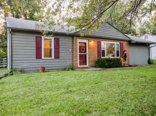 2209 SW Edgewater Ter, Topeka, KS 66614