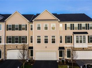 5 Truman Cir, Mc Kees Rocks, PA 15136