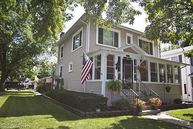 1st image of 1546 Clarendon Ave
