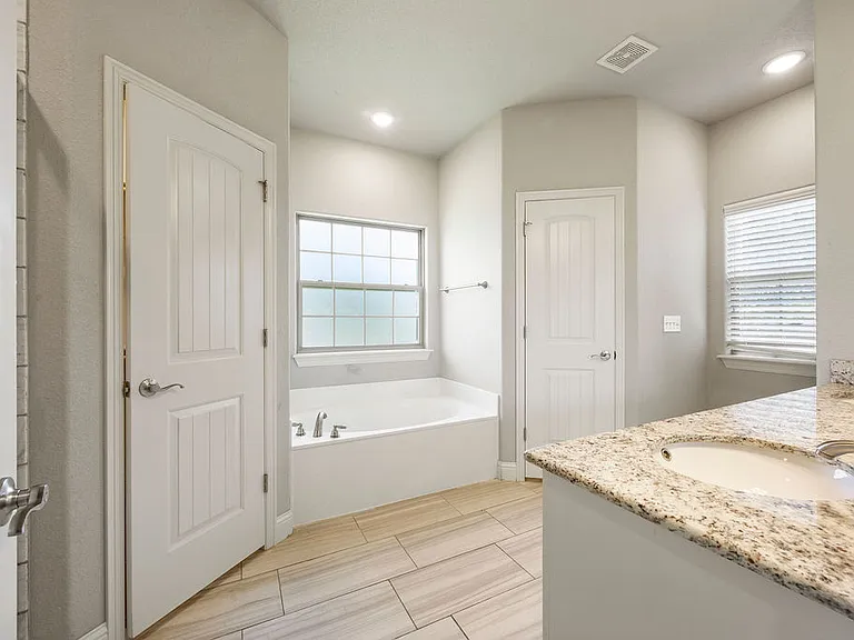 2237 Aspen — Photo 11