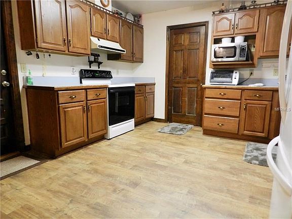 4th image of 23845 Oak Tree Dr