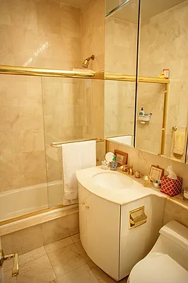 Rented by REGII | media 48