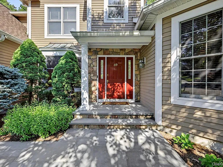 49 Miller Cir — Photo 2