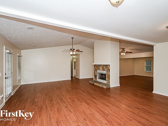 3rd image of 3571 Mill Creek Dr SW