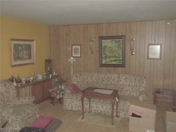 4th image of 134 Unger St