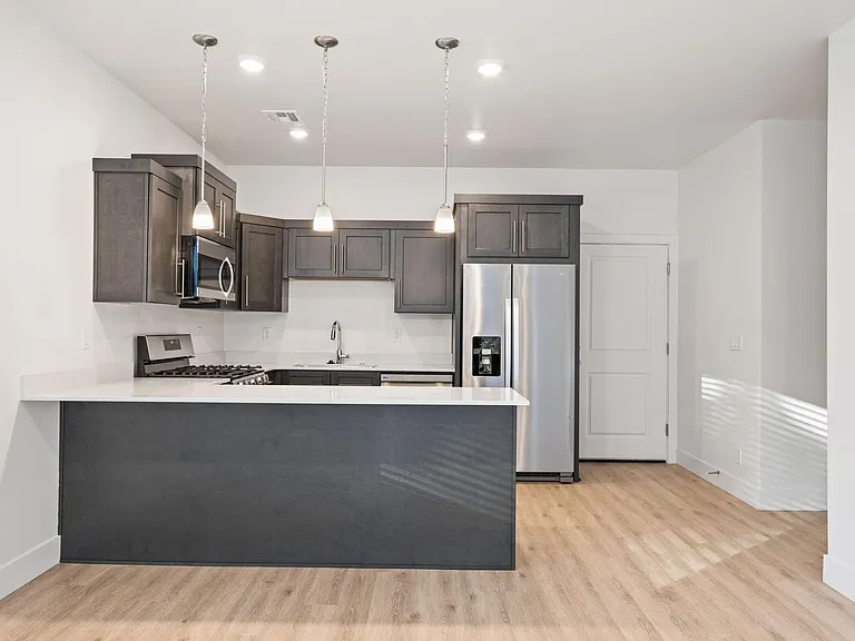 1060 W Province Way #133 — Photo 5