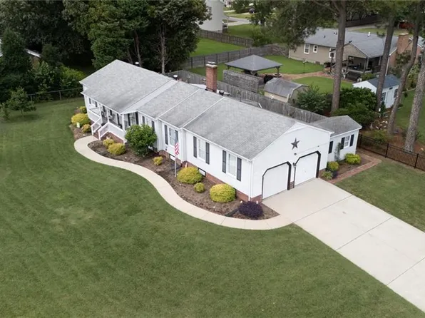 204 Lakewood Park Dr, Newport News, VA 23602