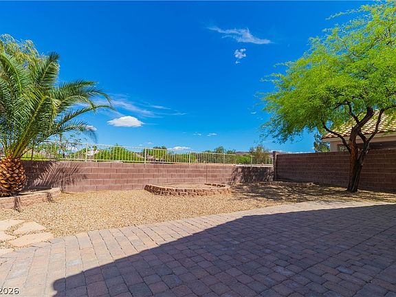 2nd image of 2272 Chestnut Ranch Ave