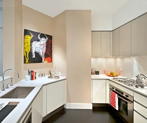 Rented by 25 Broad (LCOR) | media 31