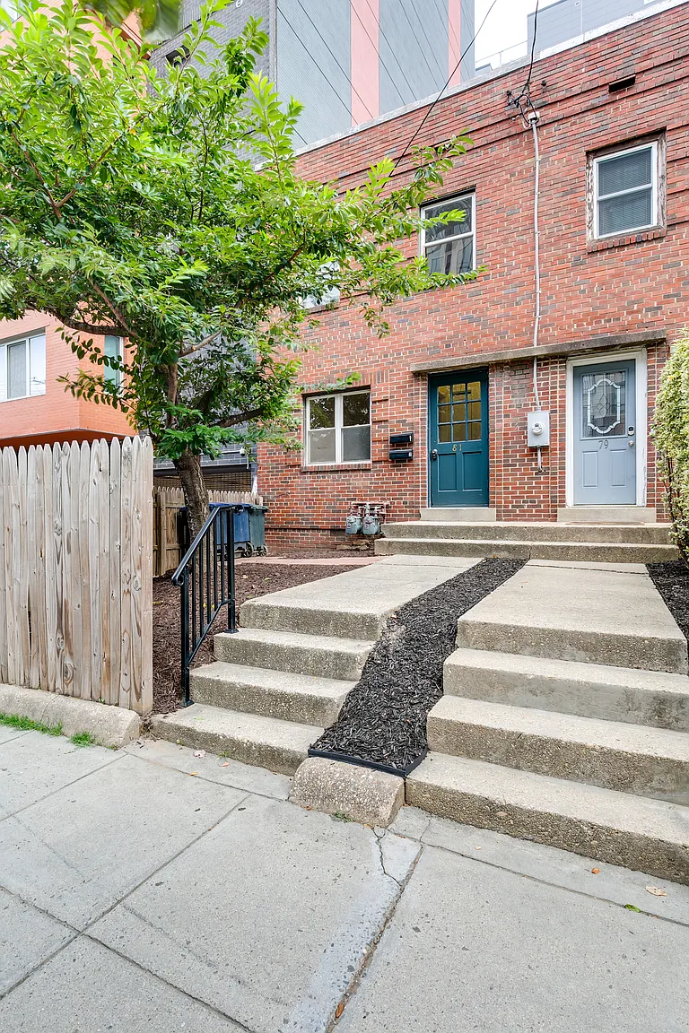 81 Q St SW #2 photo 1