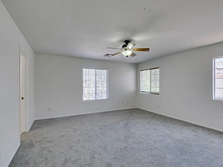 5025 Glittering Star Ct N — Photo 42