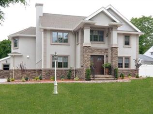 644 Victoria Ave, Paramus, NJ 07652