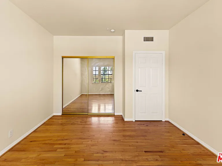 5237 San Feliciano Dr — Photo 30