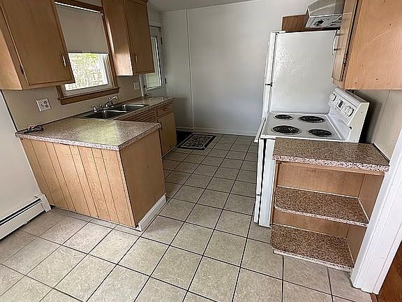 159 Jordan Ave Kitchen