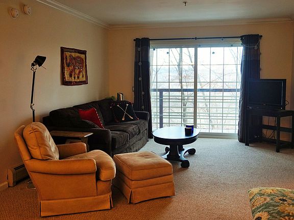 Living Room & Private Deck