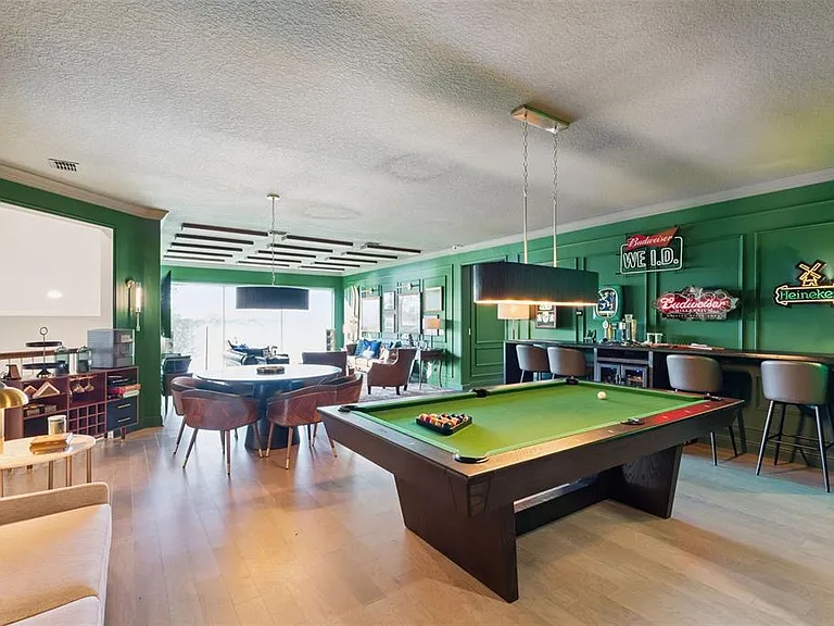 7556 John Hancock Dr — Photo 39