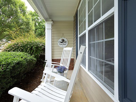 3rd image of 4224 Vienna Crest Dr