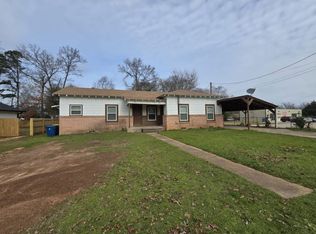 911 Couch St #A, Kilgore, TX 75662