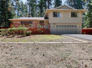 6690 Ridgeway Dr, Pollock Pines, CA 95726