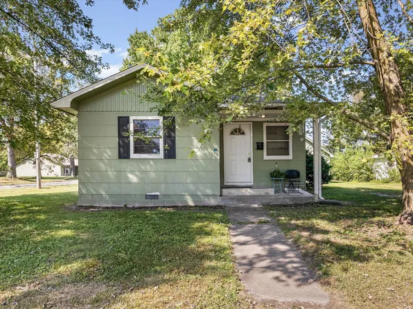 451 S Allen St, Centralia, MO 65240